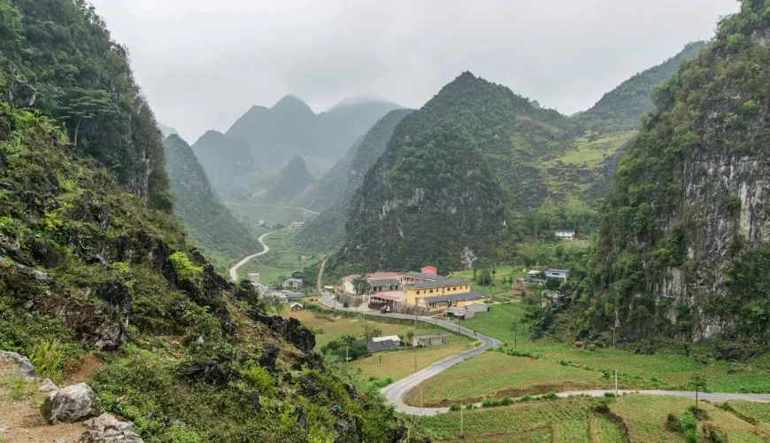 a small village in Dong Van