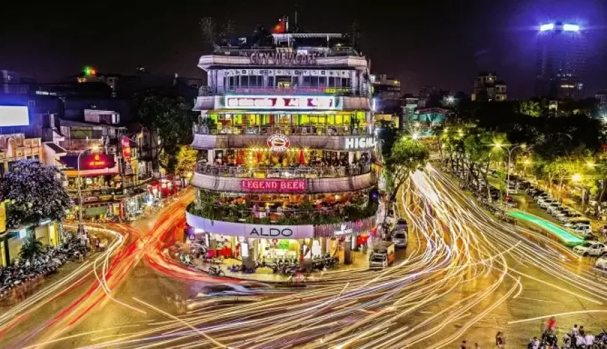 Dong Kinh Nghia Thuc Square