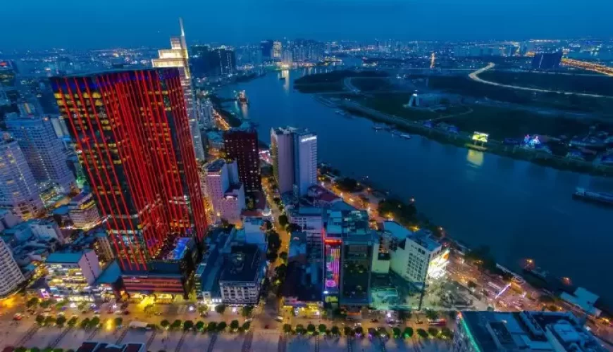 Sparkling view of Ho Chi Minh City by night