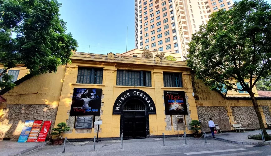 Hoa Lo Prison Museum entrance