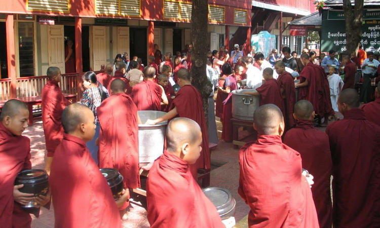 Mahagandayon Monastery Myamnar