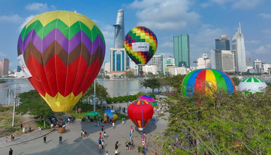 Hot-air balloons to fly over HCMC during National Day holiday
