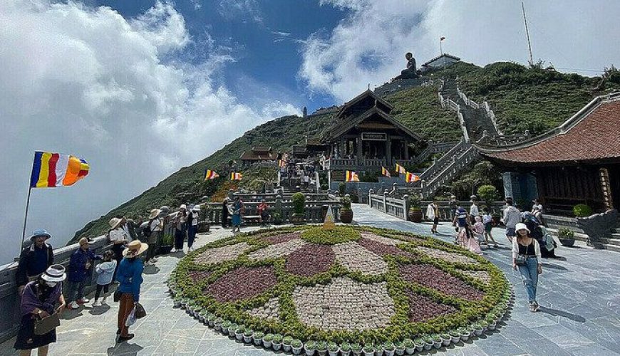 Tourist numbers down in south during long holiday weekend